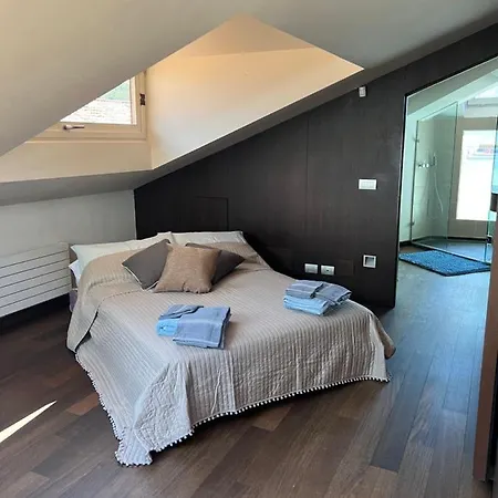 Apartment Casa Cavour - Downtown Design Penthouse *