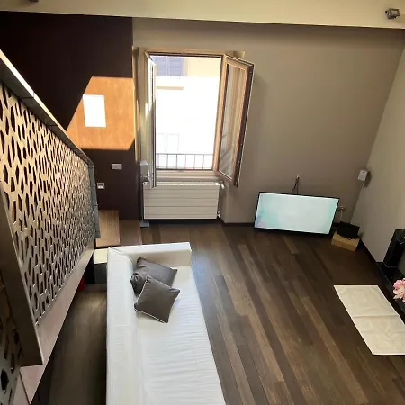 Casa Cavour - Downtown Design Penthouse Lecco