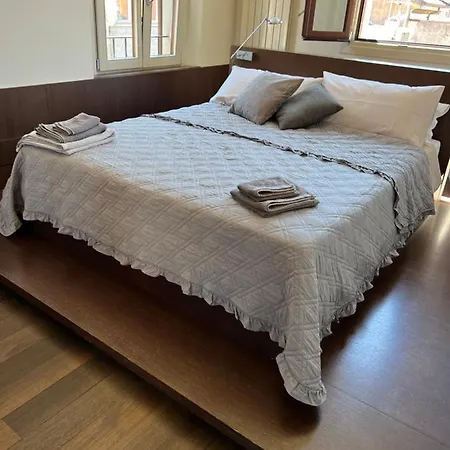 Apartment Casa Cavour - Downtown Design Penthouse *